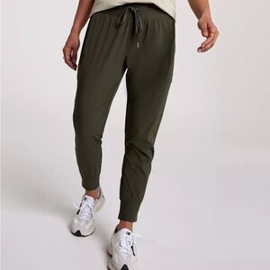 CALIA Women's Truelight Cargo Pocket Jogger